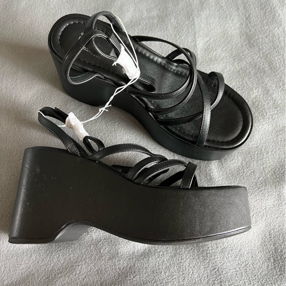Women's Liza Platform Wedge Heels Black - Wild Fable™ 9.5 - Picture 5 of 11